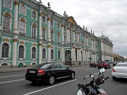 Good parking spot in front of the Winter Palace